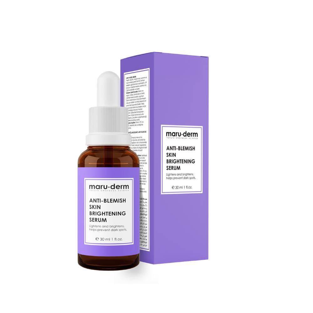 Sérum antimanchas maru·derm en su estuche morado